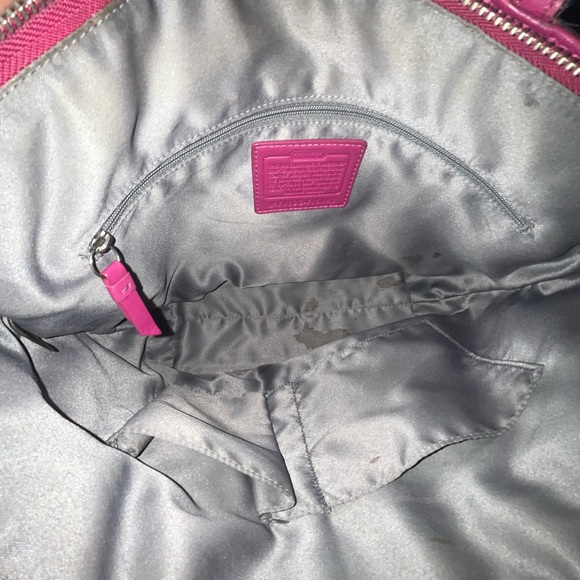 Coach Berry Pink Patent Leather Stitch C Signature - Picture 3 of 12